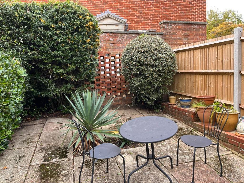 Kings Field Maisonette Eastleigh Esterno foto